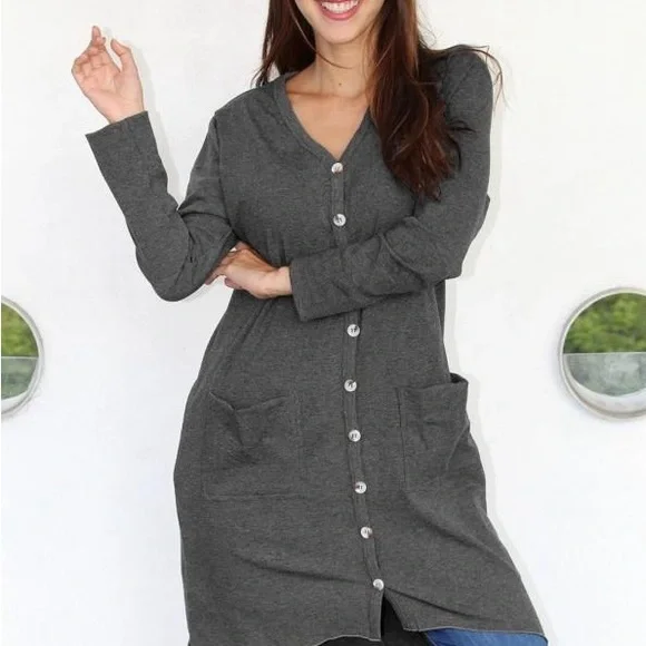 • oversized charcoal cardigan by alaster queen • - Picture 2 of 7